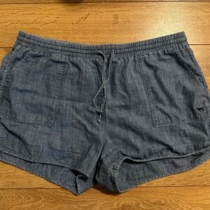 The Black Dog Women's Shorts